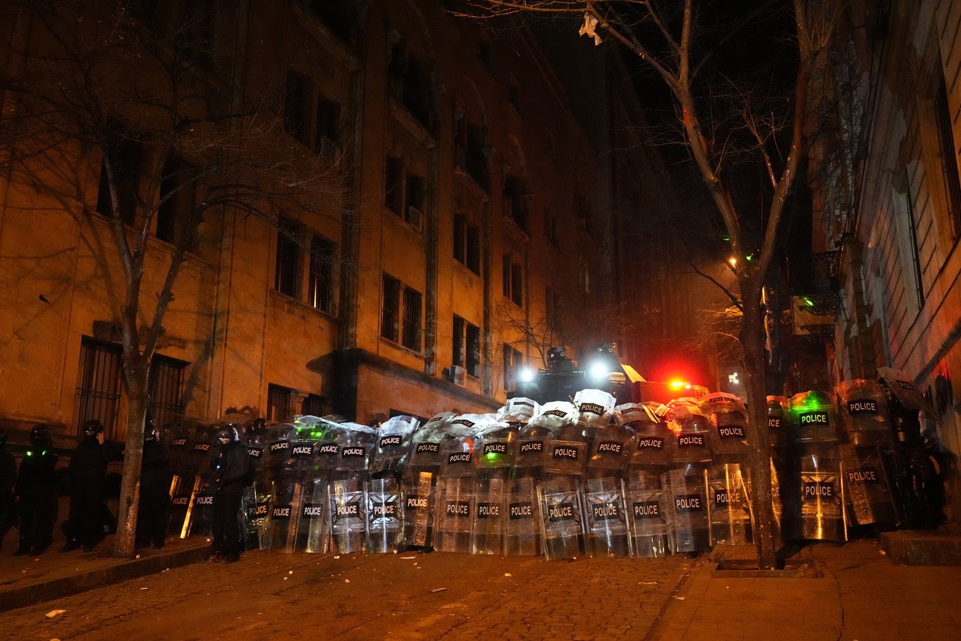 Police in Georgia turn increasingly brutal as mass protests over ending EU talks enter second week | iNFOnews.ca