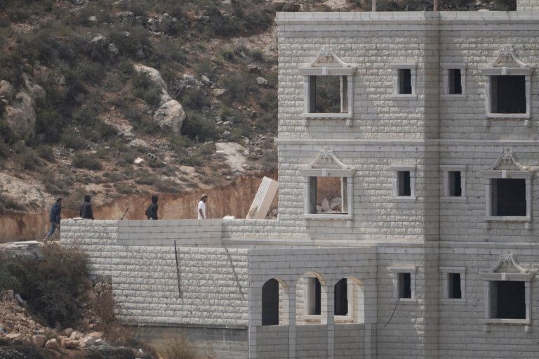 Iran's leader calls for Muslim unity, NBC crew attacked in West Bank and other Mideast news | iNFOnews.ca