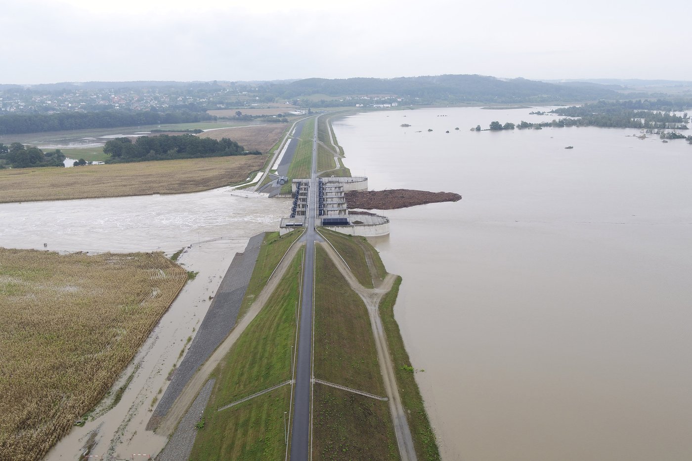 Floodwater reservoir becomes Poland's hero for preventing major flooding | iNFOnews.ca Floodwater reservoir becomes Poland's hero for preventing major flooding | iNFOnews.ca