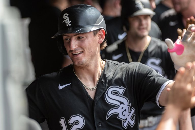 Colson Montgomery homers as White Sox outlast Guardians 7-6 to split AL Central showdown series | iNFOnews.ca