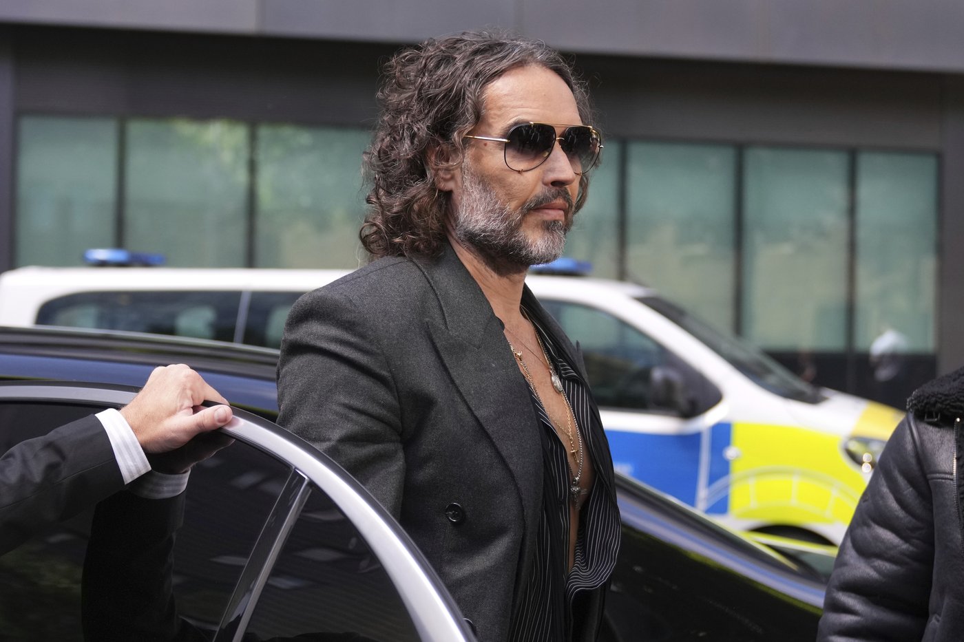 Russell Brand pleads not guilty to charges of rape and sexual assault in London court | iNFOnews.ca Russell Brand pleads not guilty to charges of rape and sexual assault in London court | iNFOnews.ca