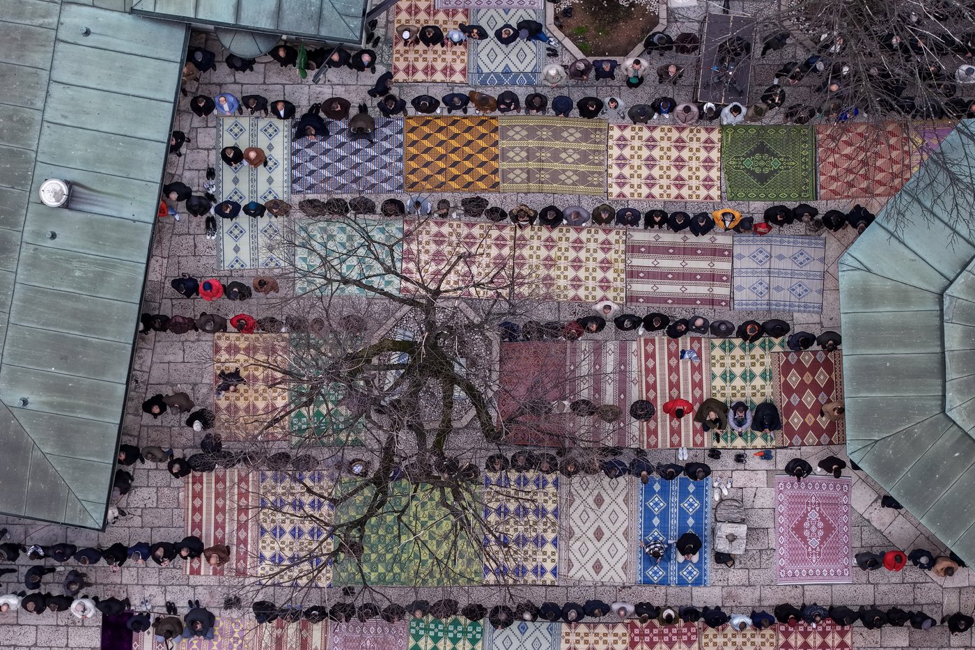 A look at celebrations for Eid al-Fitr around the world, in photos | iNFOnews.ca