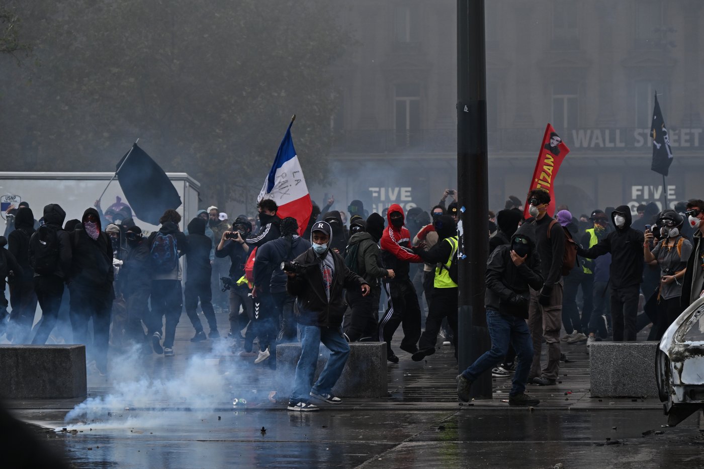 Macron slams as ‘stupid’ claims by Trump and others blaming Muslim migrants for French riots | iNFOnews.ca