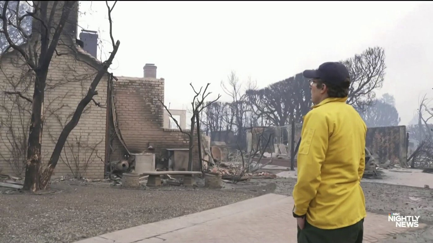NBC's Jacob Soboroff finds the burnt-out home where he grew up, as wildfire stories turn personal | iNFOnews.ca NBC's Jacob Soboroff finds the burnt-out home where he grew up, as wildfire stories turn personal | iNFOnews.ca