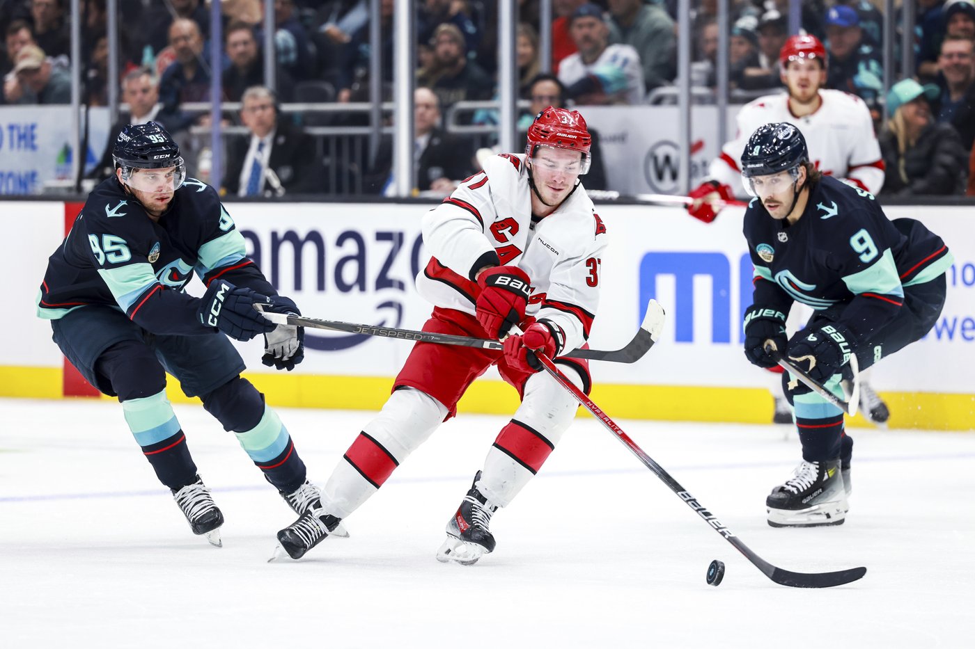 Jarvis stars as the Hurricanes beat the Kraken 4-1 for their 3rd straight win | iNFOnews.ca Jarvis stars as the Hurricanes beat the Kraken 4-1 for their 3rd straight win | iNFOnews.ca