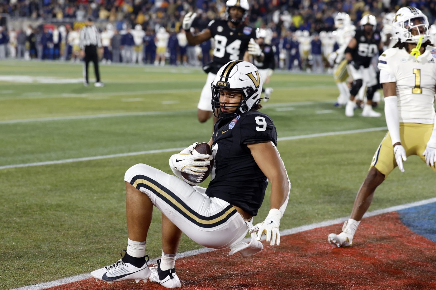 Vanderbilt beats Georgia Tech 35-27 in Birmingham Bowl for first postseason win in 11 years | iNFOnews.ca