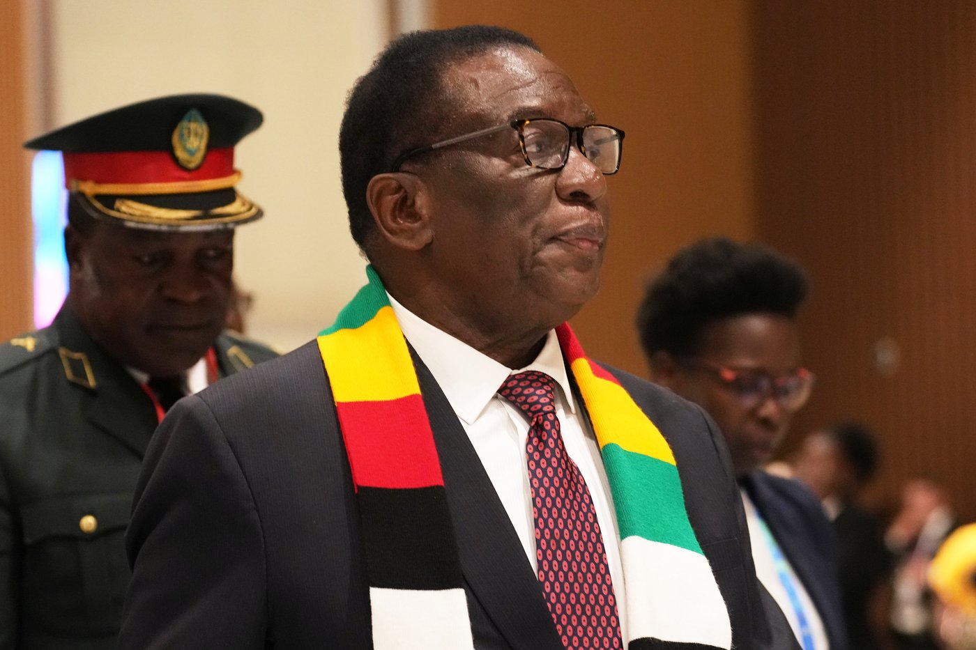 Zimbabwe's 83-year-old president signs law to delay elections and extend his own term | iNFOnews.ca Zimbabwe's 83-year-old president signs law to delay elections and extend his own term | iNFOnews.ca