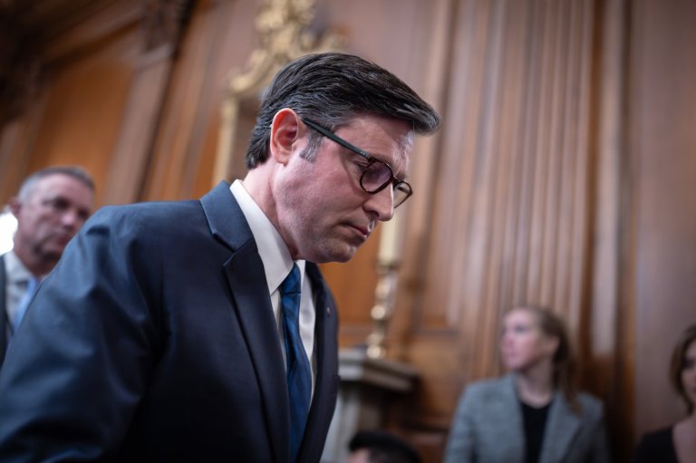 Spiraling effects of the shutdown leave lawmakers grasping for ways to end it | iNFOnews.ca Spiraling effects of the shutdown leave lawmakers grasping for ways to end it | iNFOnews.ca