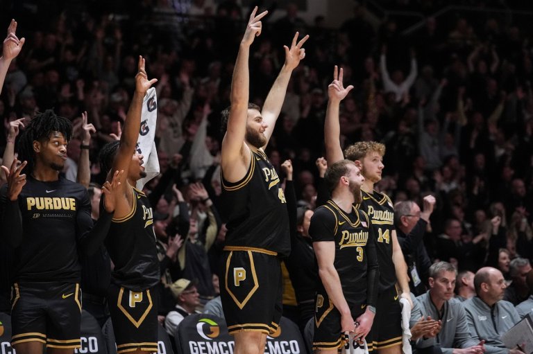 No. 7 Purdue routs Indiana 93-64 behind 20 points from Trey Kaufman-Renn | iNFOnews.ca