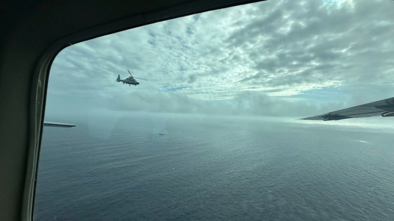 China's coast guard holds National Day celebrations at disputed shoal claimed by Philippines | iNFOnews.ca