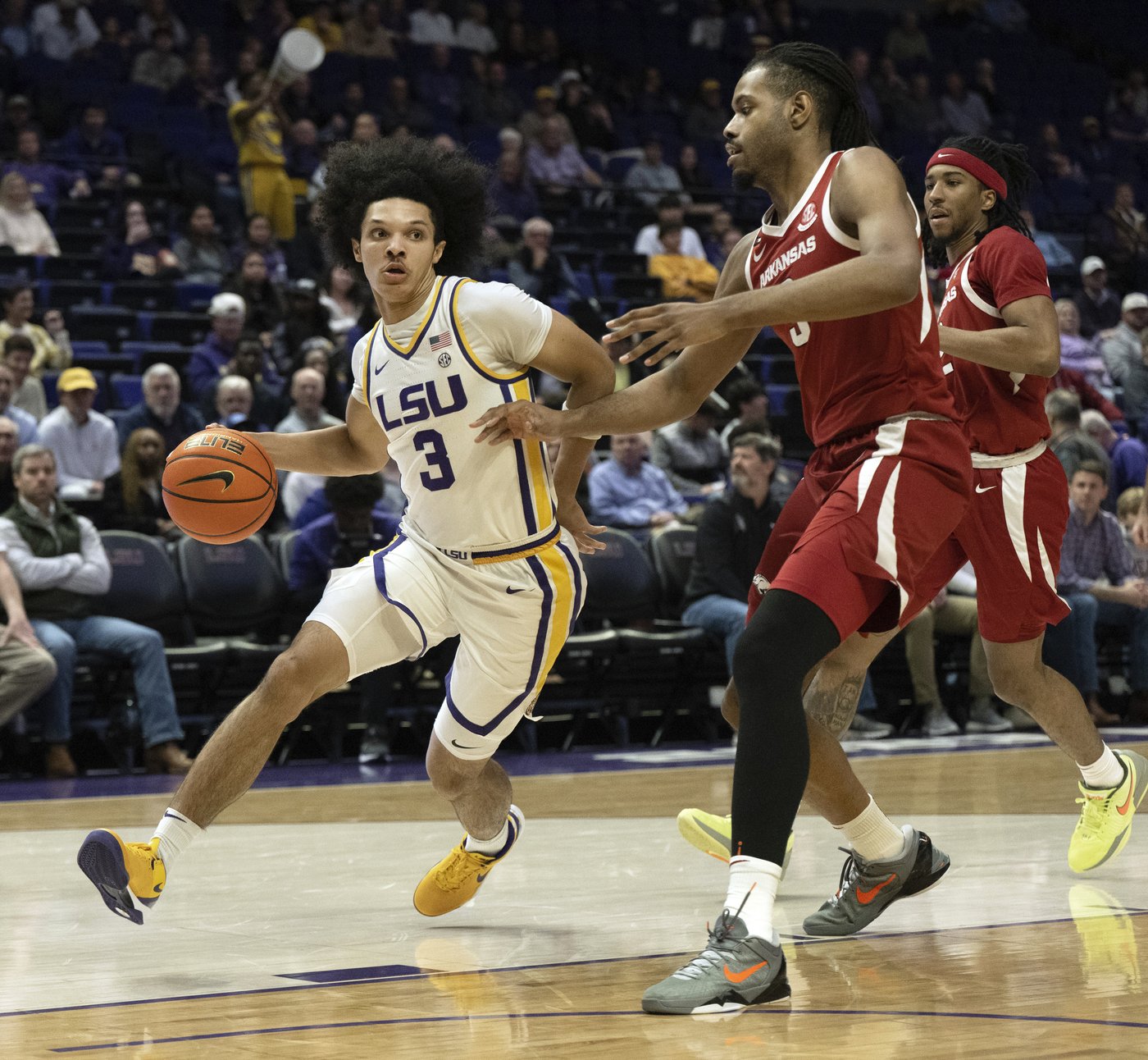 Cam Carter scores 27 points, LSU holds off Arkansas for 78-74 win | iNFOnews.ca
