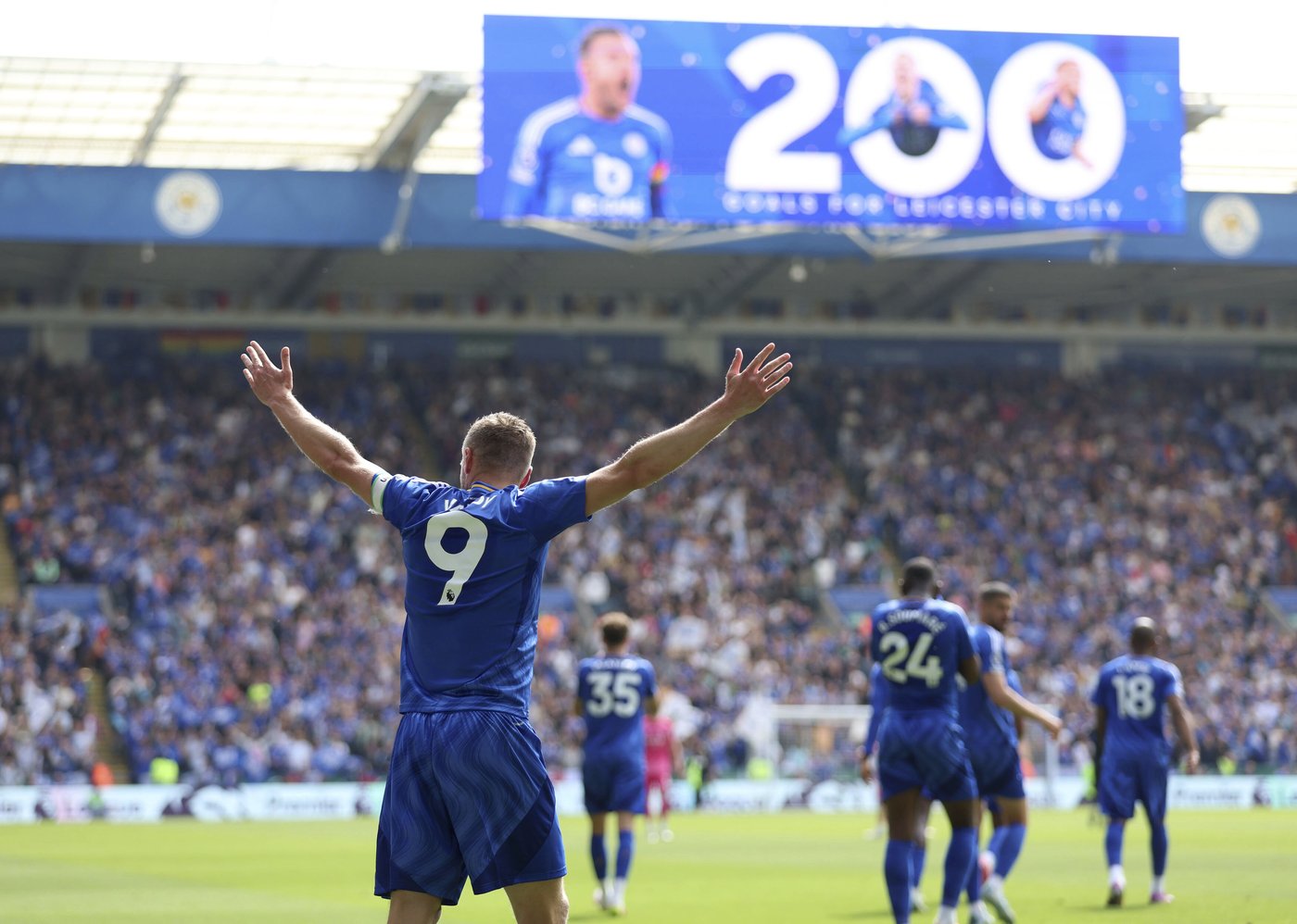 Vardy scores landmark goal for Leicester in farewell game for club | iNFOnews.ca Vardy scores landmark goal for Leicester in farewell game for club | iNFOnews.ca