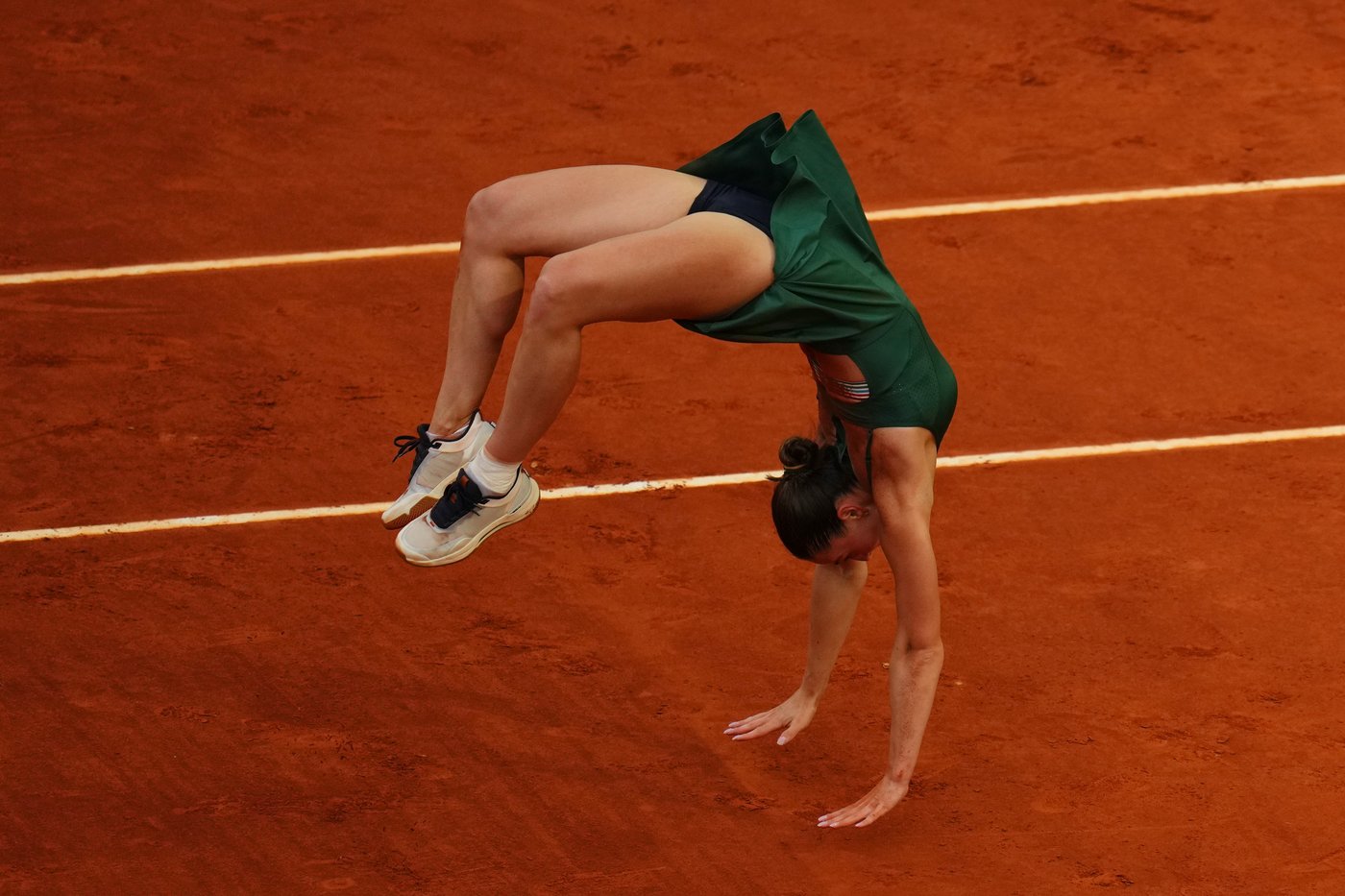Kostyuk of Ukraine beats Russian opponent Andreeva to win Madrid Open title | iNFOnews.ca Kostyuk of Ukraine beats Russian opponent Andreeva to win Madrid Open title | iNFOnews.ca