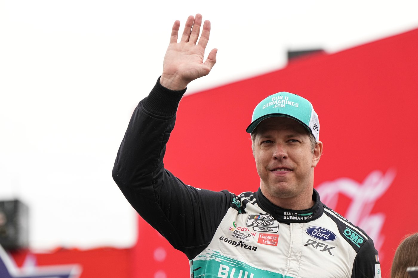 NASCAR's Brad Keselowski breaks leg in skiing accident, expected to recover for Daytona 500 | iNFOnews.ca