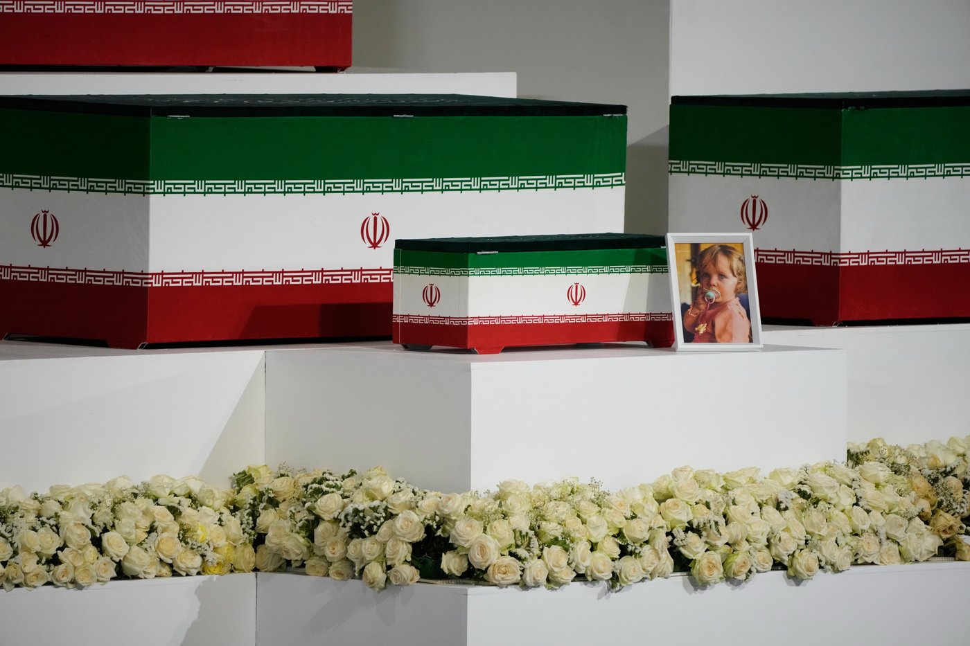 A look at the dayslong funeral for late Supreme Leader Khamenei in Iran and Iraq, in photos | iNFOnews.ca