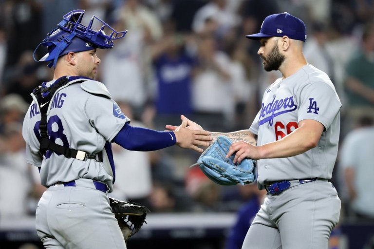 Dodgers edge Yankees 2-1 | iNFOnews.ca