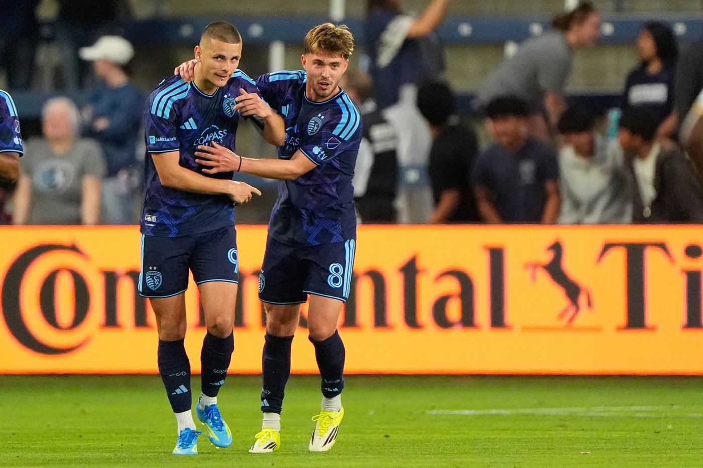 Calvin Harris, Dejan Joveljić spark Sporting KC to 3-1 victory over Galaxy | iNFOnews.ca
