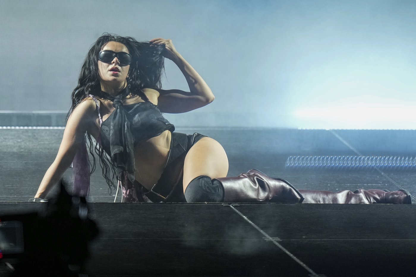 Charli XCX and The 1975 drummer George Daniel are married | iNFOnews.ca