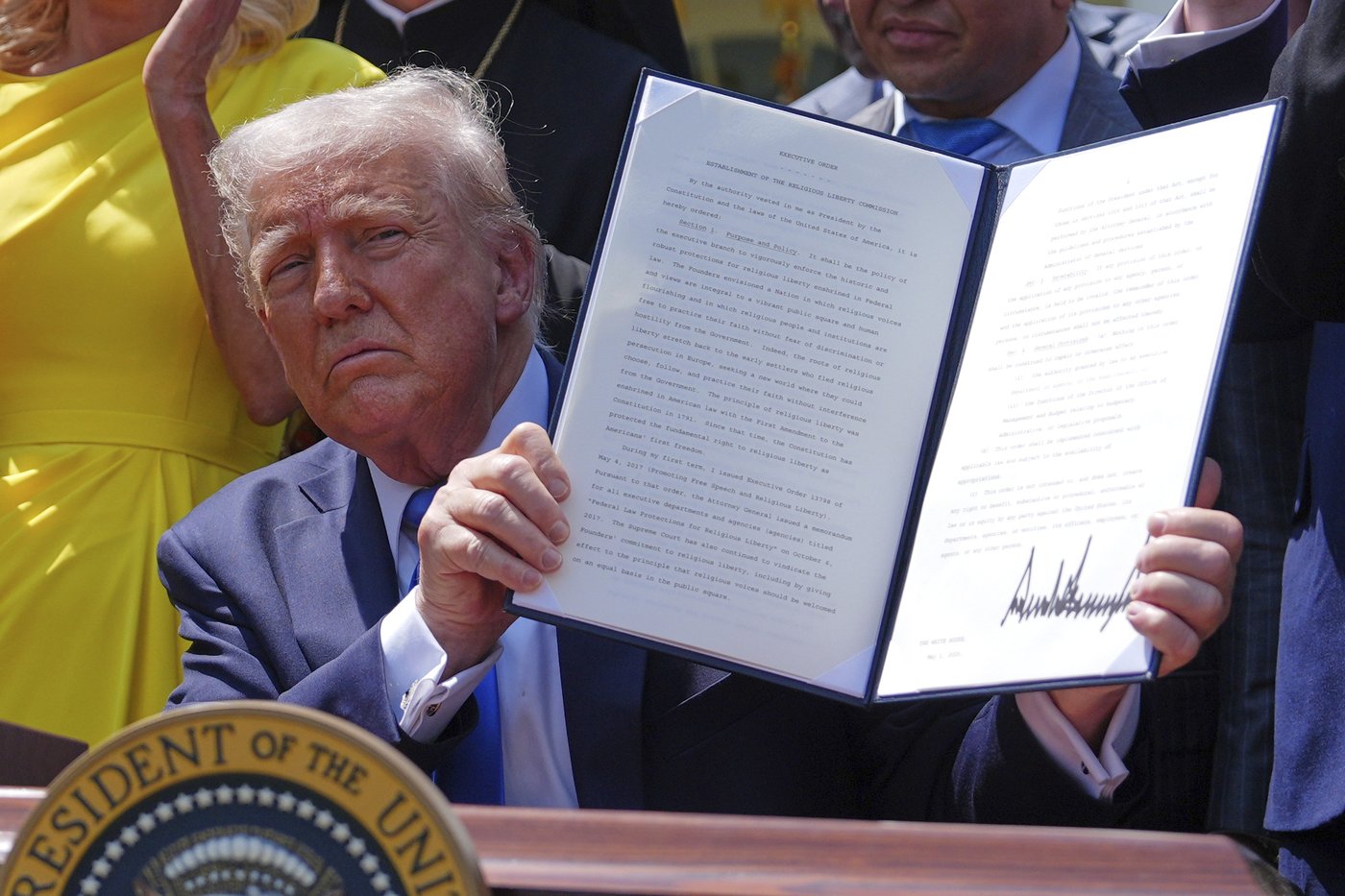 Critics say Trump's religion agenda will benefit conservative Christians the most | iNFOnews.ca