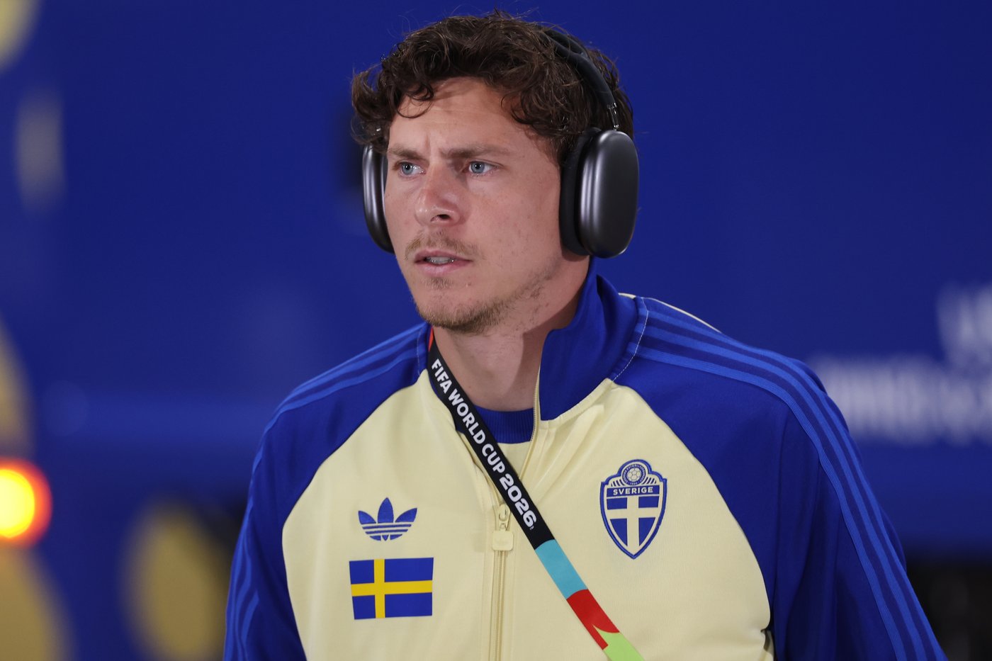When in Texas: Wife of Sweden's Victor Lindelöf thrown off mechanical bull during the World Cup | iNFOnews.ca When in Texas: Wife of Sweden's Victor Lindelöf thrown off mechanical bull during the World Cup | iNFOnews.ca