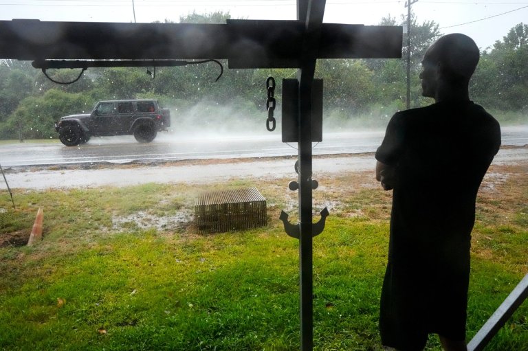 Edouard, now a tropical depression, drenches Texas with flash flooding and downed trees | iNFOnews.ca