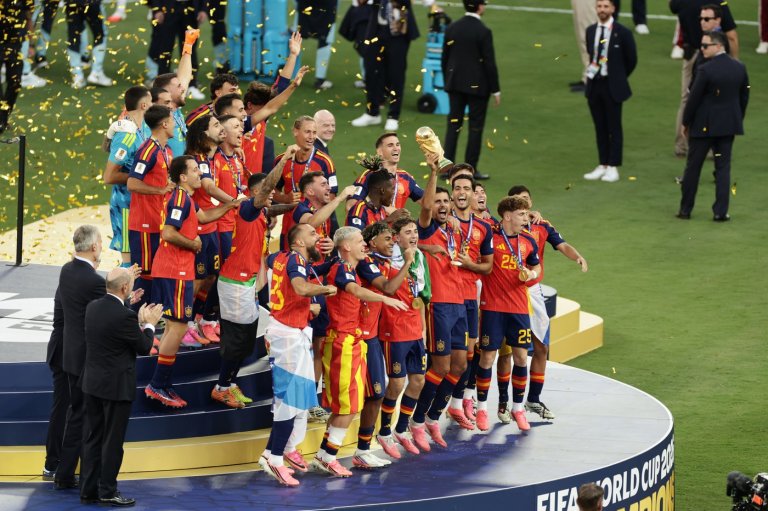 Spain coach De la Fuente says Argentina's conduct after World Cup final was 'unacceptable' | iNFOnews.ca
