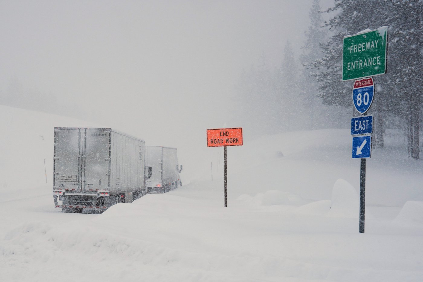 Rescuers race to save 6 skiers trapped by California avalanche that's left 10 more missing | iNFOnews.ca Rescuers race to save 6 skiers trapped by California avalanche that's left 10 more missing | iNFOnews.ca