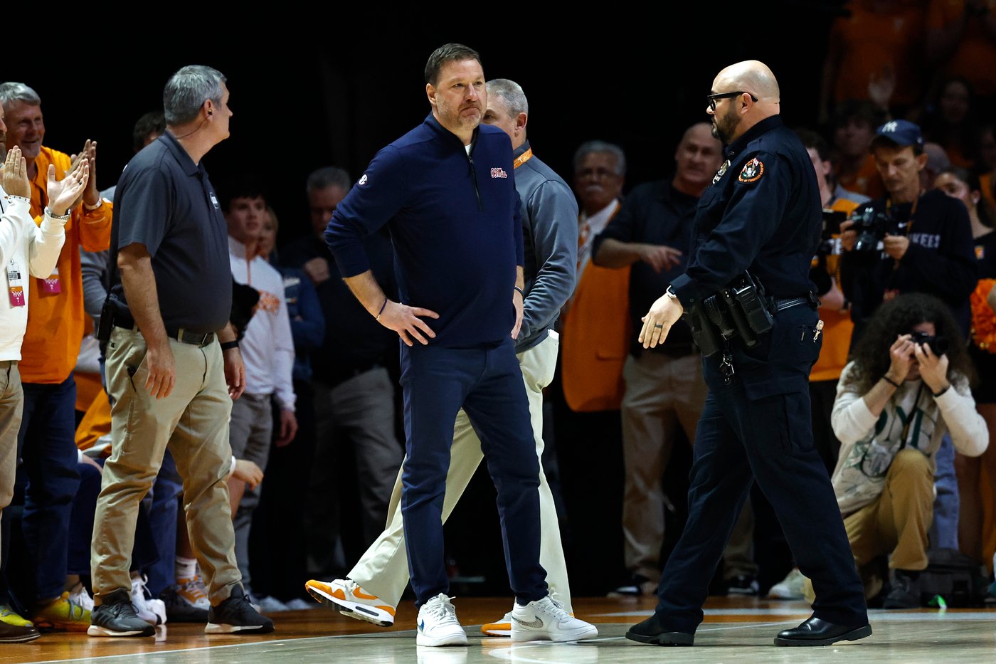 Ament's big 2nd half leads No. 25 Tennessee over Ole Miss, 84-66 | iNFOnews.ca
