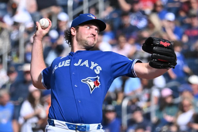 Hector Rodriguez's two-run triple powers Reds past Blue Jays 5-1 | iNFOnews.ca