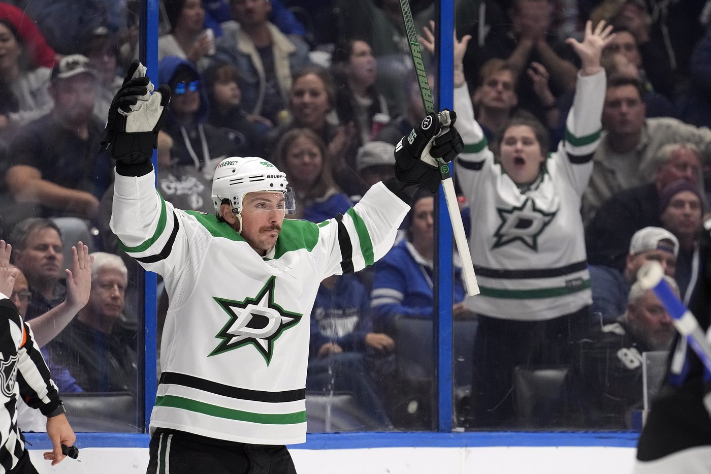 Duchene scores in the 3rd period as the Stars beat the Lightning 4-2 | iNFOnews.ca Duchene scores in the 3rd period as the Stars beat the Lightning 4-2 | iNFOnews.ca