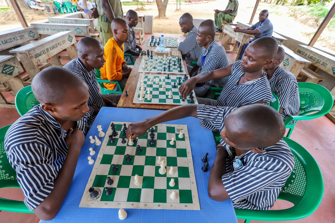 Kenyan prisoners play chess for fun behind bars and to help with rehabilitation | iNFOnews.ca