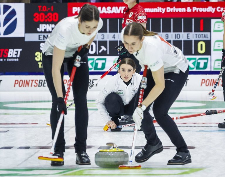 Switzerland's Schwaller on a roll in women's world curling championship | iNFOnews.ca