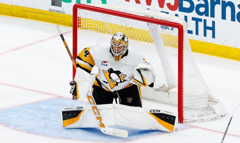 Jets goalie Skinner focuses on preparation as Hellebuyck uncertainty continues | iNFOnews.ca