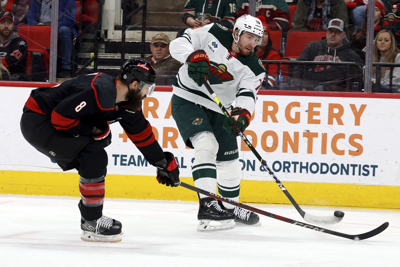 Filip Gustavsson makes 20 saves in the Wild's 4-0 victory over the Hurricanes | iNFOnews.ca