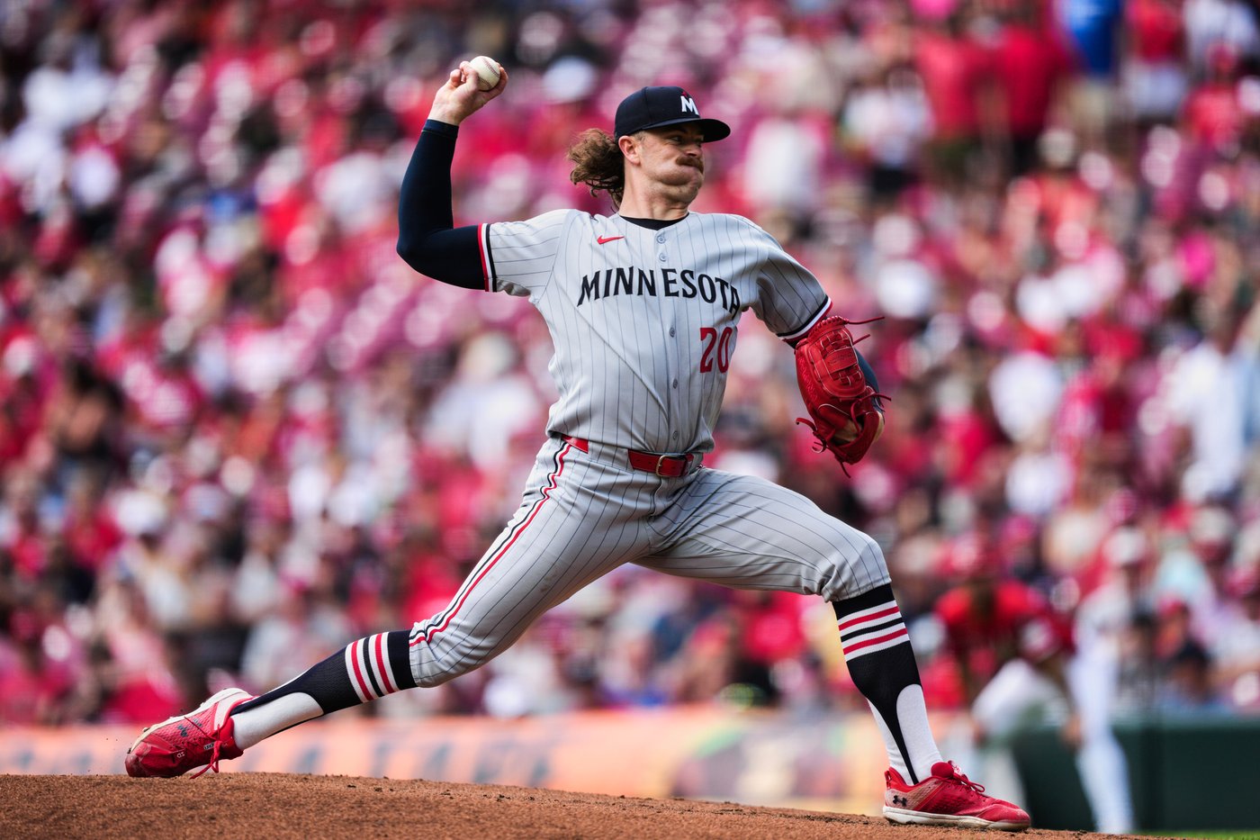 Buxton powers Twins past Reds to stop 6-game slide | iNFOnews.ca