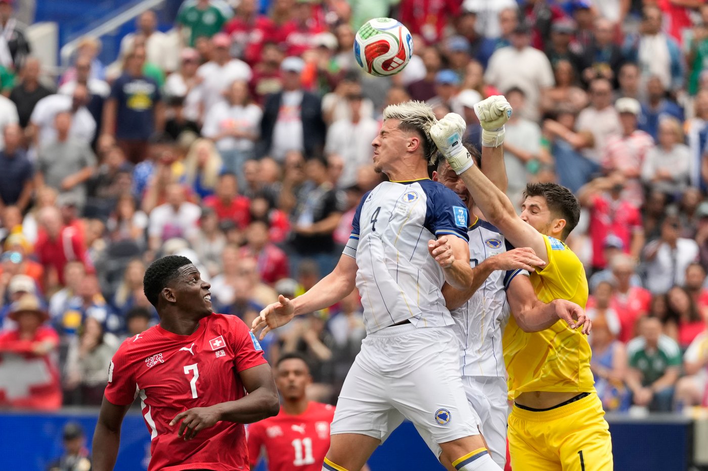 Mexico and South Korea play for group lead and other World Cup Day 8 highlights, in photos | iNFOnews.ca