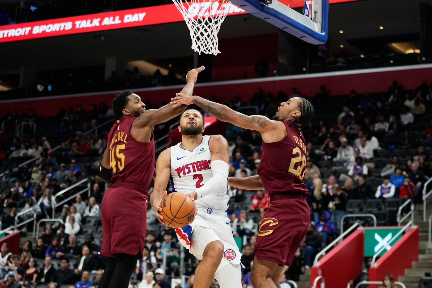 Donovan Mitchell scores 35 as the Cavaliers beat the Pistons 116-95 for their 3rd straight win | iNFOnews.ca