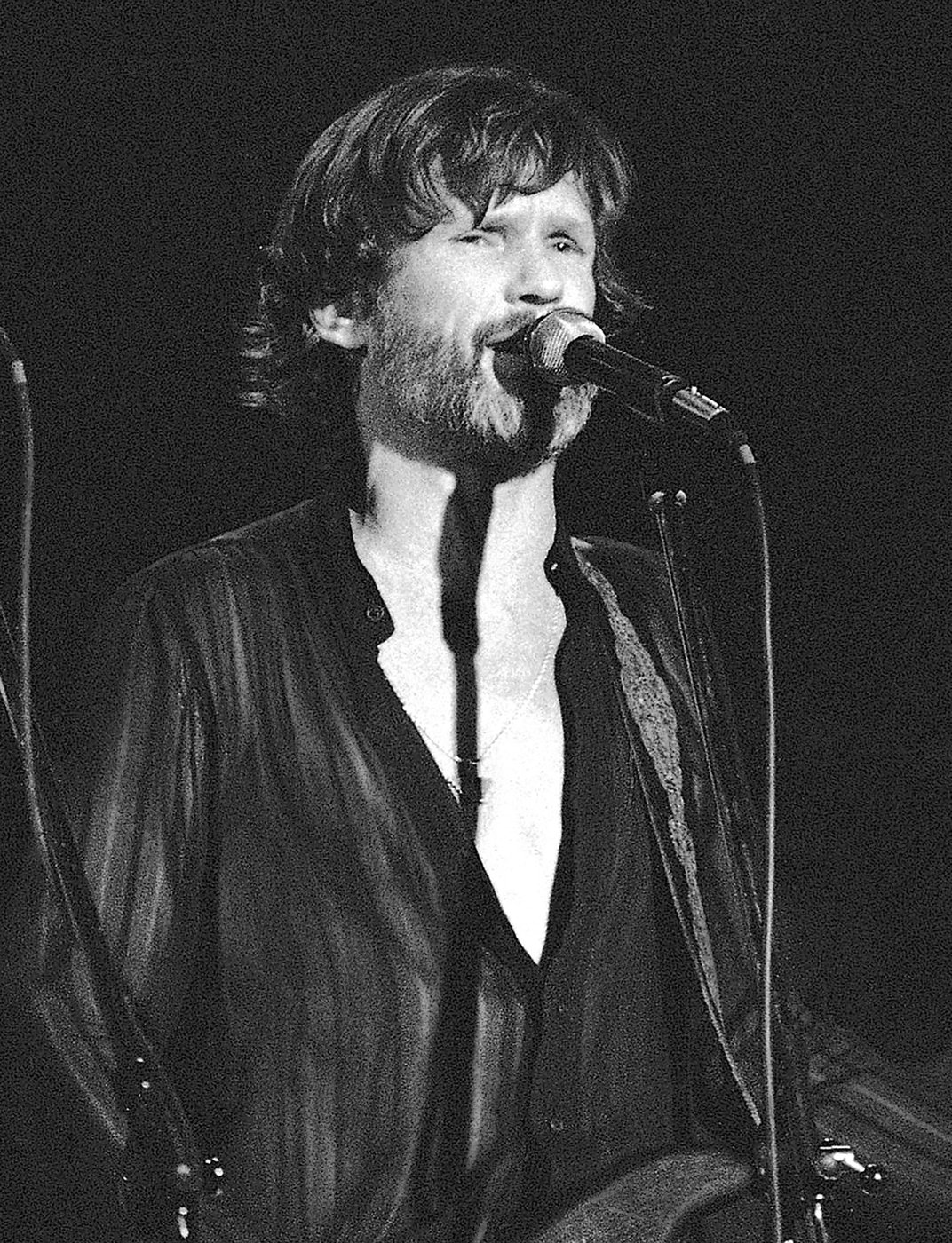 Kris Kristofferson, singer-songwriter and actor, dies at 88 | iNFOnews.ca