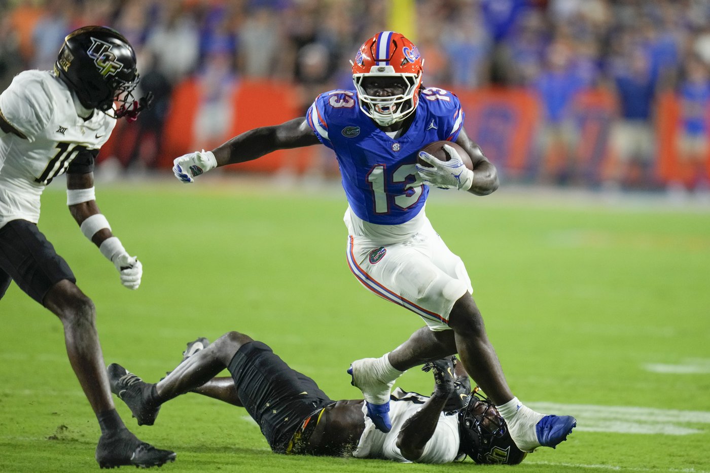 Graham Mertz, Montrell Johnson account for scores as Florida beats UCF 24-13 in the Swamp | iNFOnews.ca Graham Mertz, Montrell Johnson account for scores as Florida beats UCF 24-13 in the Swamp | iNFOnews.ca