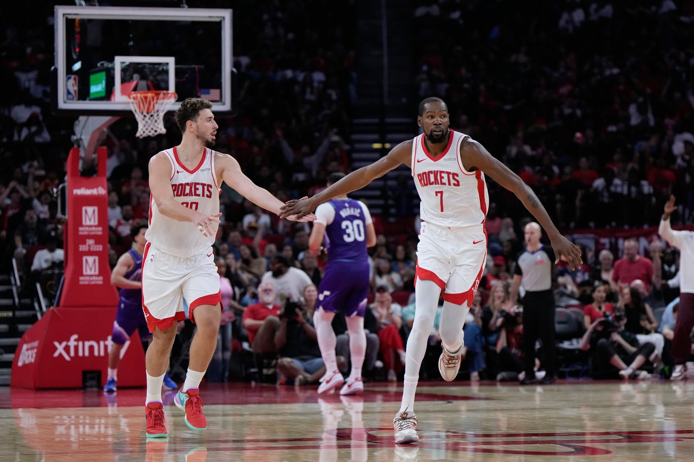 Durant on his preseason debut with Rockets: 'It felt like I've been here for a while' | iNFOnews.ca