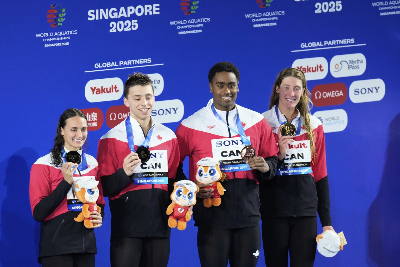 Canada earns relay bronze at world swimming championship as McIntosh eyes third gold | iNFOnews.ca Canada earns relay bronze at world swimming championship as McIntosh eyes third gold | iNFOnews.ca