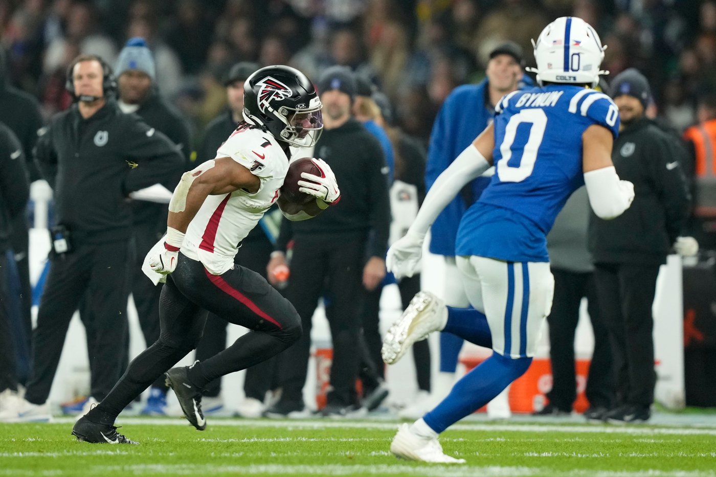 Falcons struggle on third down against Colts and slip to fourth straight loss | iNFOnews.ca Falcons struggle on third down against Colts and slip to fourth straight loss | iNFOnews.ca