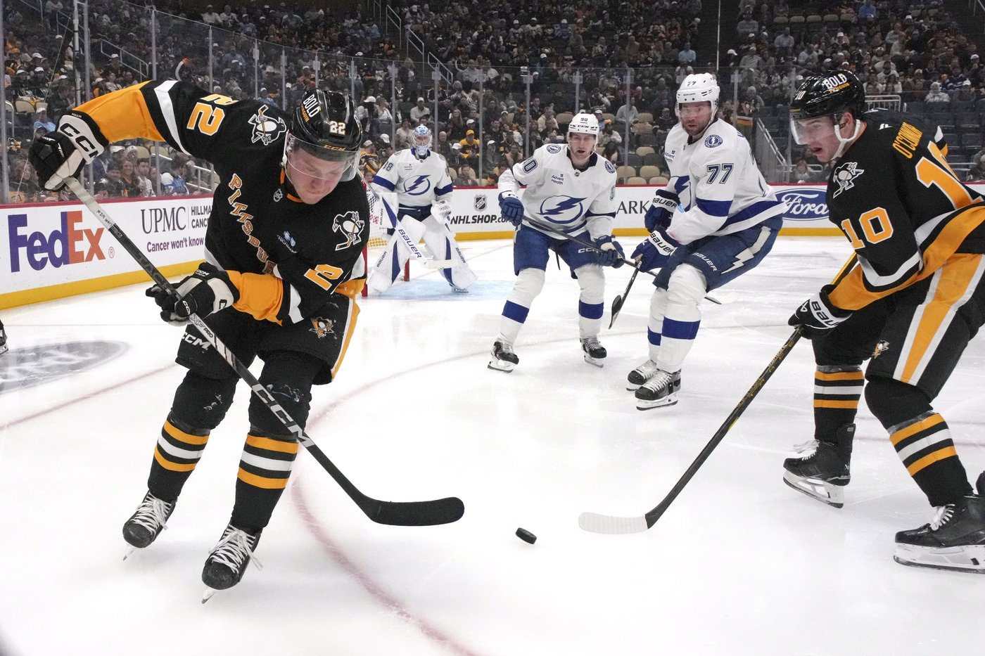 Brayden Point's OT winner helps Lightning rally past Penguins, 3-2 | iNFOnews.ca