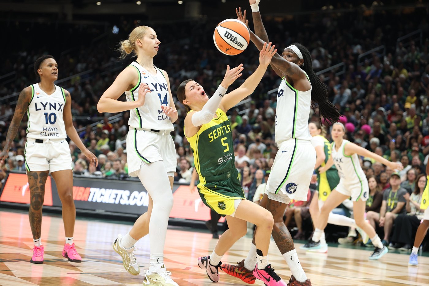 Kayla McBride and Olivia Miles lead Lynx to 6th straight win, 105-102 over Storm | iNFOnews.ca Kayla McBride and Olivia Miles lead Lynx to 6th straight win, 105-102 over Storm | iNFOnews.ca