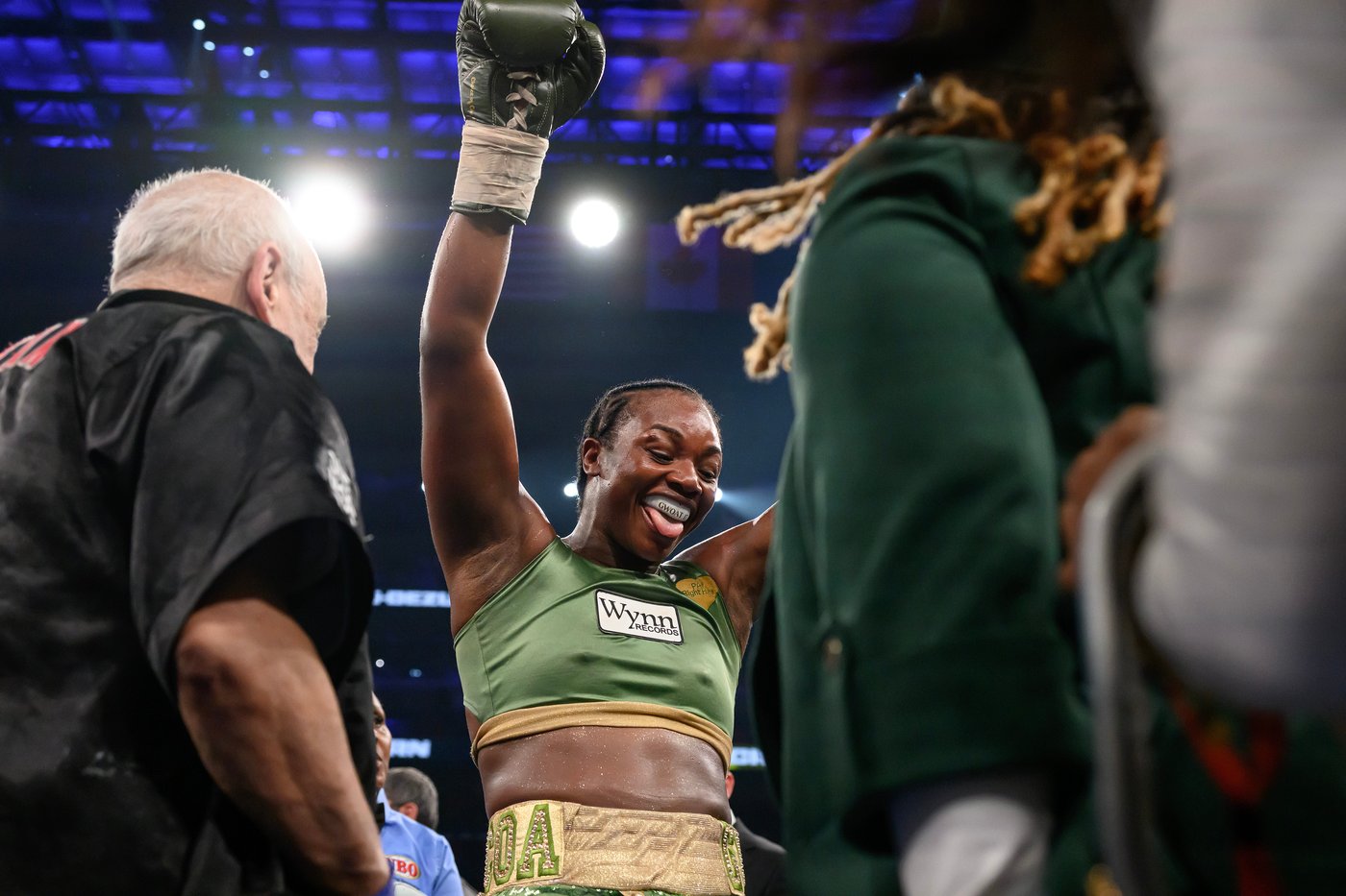 Claressa Shields pounds out lopsided victory over rival Franchon Crews-Dezurn | iNFOnews.ca Claressa Shields pounds out lopsided victory over rival Franchon Crews-Dezurn | iNFOnews.ca