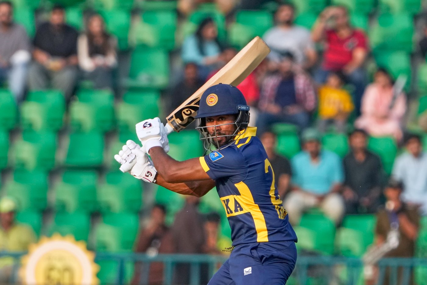 England hopes dashed as Sri Lanka thumps Pakistan to reach tri-series final | iNFOnews.ca