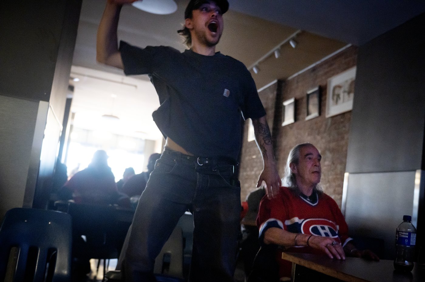 Hockey fever reaches Montrealers experiencing homelessness | iNFOnews.ca Hockey fever reaches Montrealers experiencing homelessness | iNFOnews.ca
