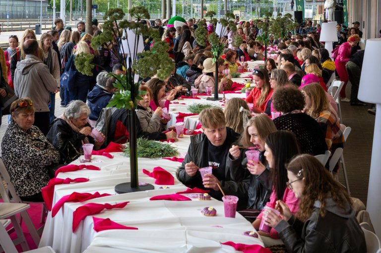 Festival honoring Lithuania’s iconic cold beet soup brings thousands to Vilnius | iNFOnews.ca