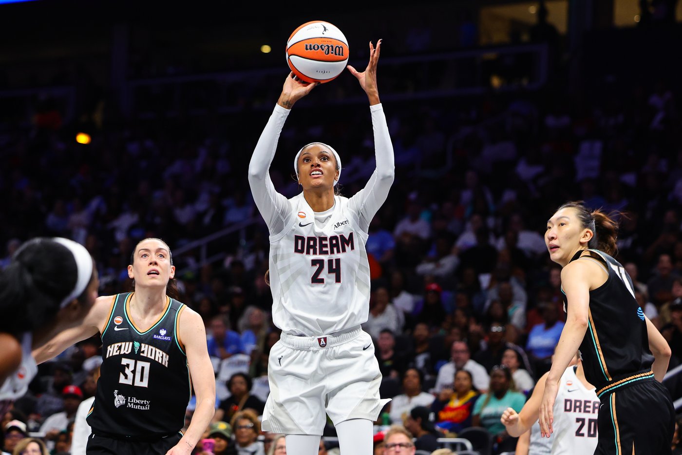 DeWanna Bonner scores 23 off bench, helps Dream oust Liberty in WNBA semifinals | iNFOnews.ca DeWanna Bonner scores 23 off bench, helps Dream oust Liberty in WNBA semifinals | iNFOnews.ca