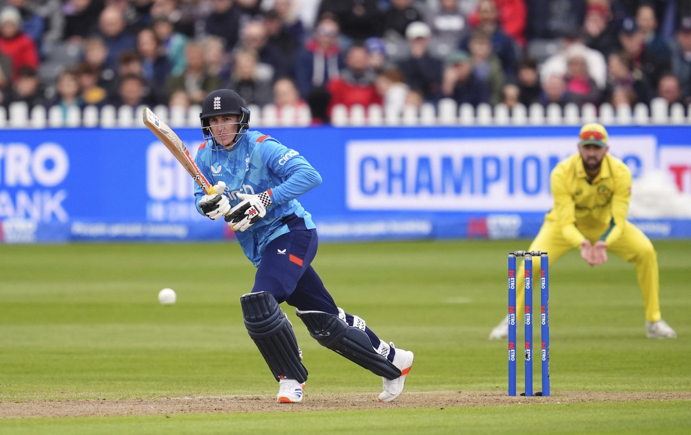 Australia clinches one-day cricket series 3-2 after rain arrives too late for England | iNFOnews.ca Australia clinches one-day cricket series 3-2 after rain arrives too late for England | iNFOnews.ca